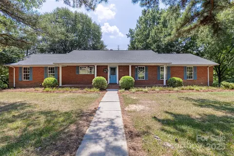 621 Big Lick Rd, Oakboro, NC 28129