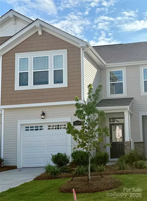 7209 Hodges Meadow Ln, Charlotte, NC 28213