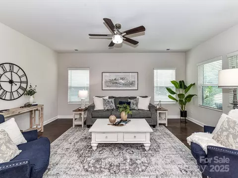 Living - 801 Orange Rd, Monroe, NC 28110 photo 2 of 3