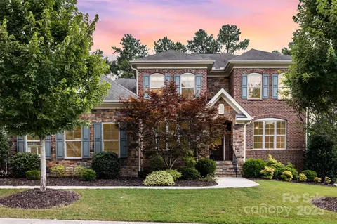 17921 Pawleys Plantation Ln, Charlotte, NC 28278