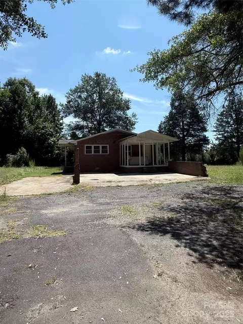 1556 Sam Smith Rd, Fort Mill, SC 29708