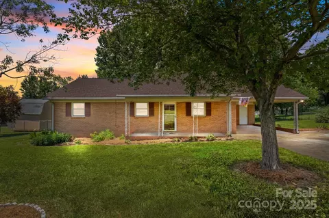 222 Mcmillian Heights Rd, Iron Station, NC 28080