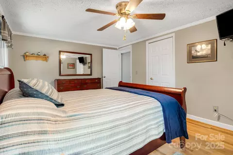 Bedroom - 1058 Howard Gap Loop Rd, Flat Rock, NC 28731 photo 2 of 6