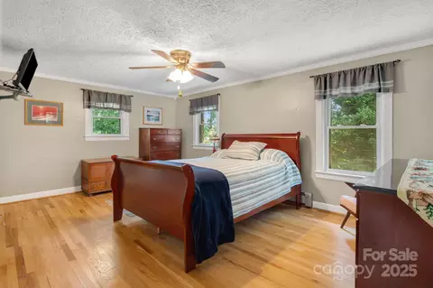 Bedroom - 1058 Howard Gap Loop Rd, Flat Rock, NC 28731 photo 1 of 6