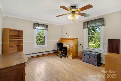 Bedroom - 1058 Howard Gap Loop Rd, Flat Rock, NC 28731 photo 5 of 6