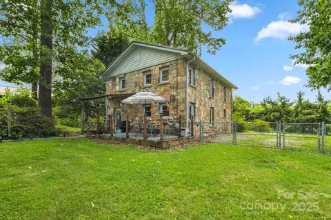 Exterior - 1058 Howard Gap Loop Rd, Flat Rock, NC 28731 photo 2 of 2