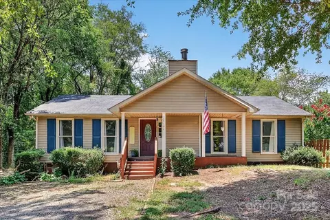 15101 Beatties Ford Rd, Huntersville, NC 28078