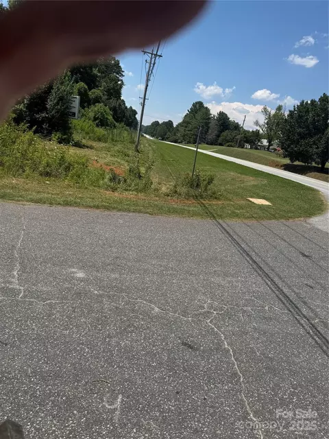 500 Business Park Dr, Dallas, NC 28034