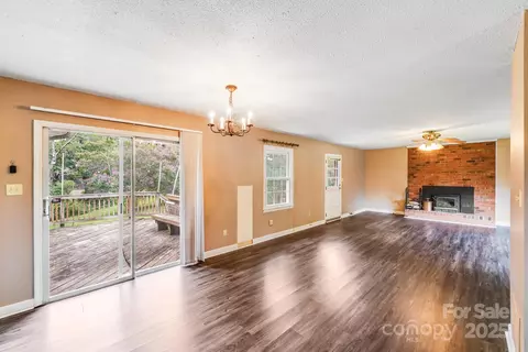 Living - 1716 Sue St, Monroe, NC 28110 photo 2 of 10