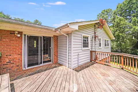 Exterior - 1716 Sue St, Monroe, NC 28110 photo 3 of 6