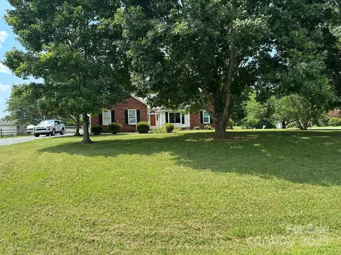 3200 Monte Dr, Monroe, NC 28110