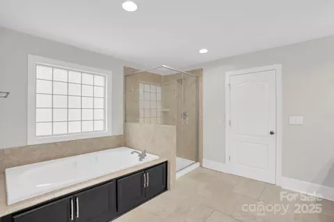12515 Hashanli Pl, Matthews, NC 28105 photo 14