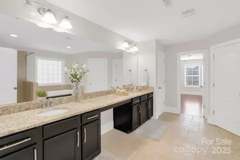 12515 Hashanli Pl, Matthews, NC 28105 photo 13