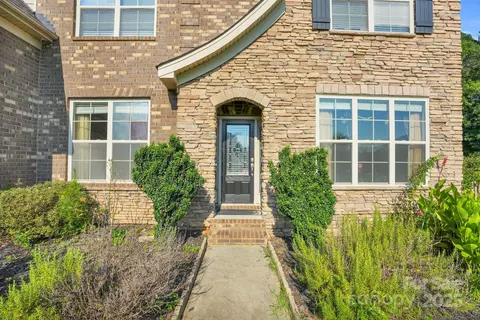 12515 Hashanli Pl, Matthews, NC 28105 photo 2