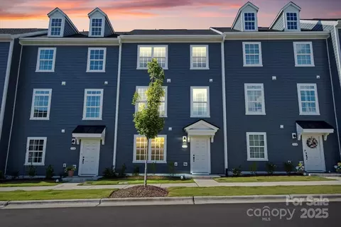 512 Whitehall Cir, Durham, NC 27713
