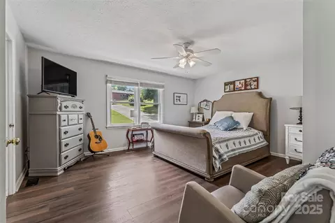 207 Jacksons Run, Morganton, NC 28655 photo 13