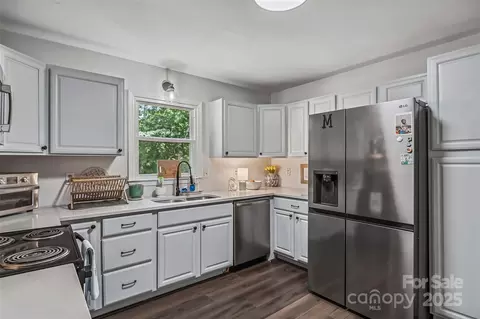 207 Jacksons Run, Morganton, NC 28655 photo 10