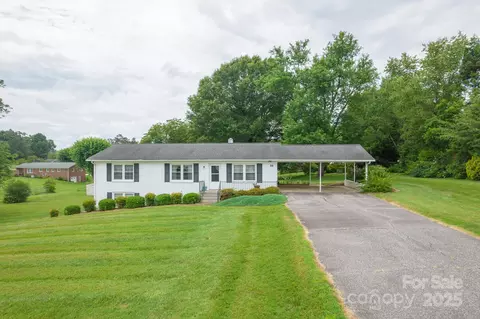 56 Loblollie Rd, Taylorsville, NC 28681