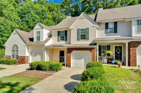 4586 Antelope Ln, Charlotte, NC 28269