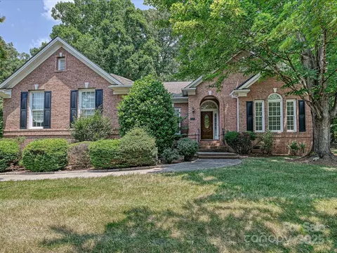 10638 Moss Mill Ln, Charlotte, NC 28277