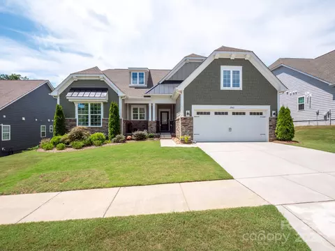 2042 Acadia Falls Ln, Lancaster, SC 29720