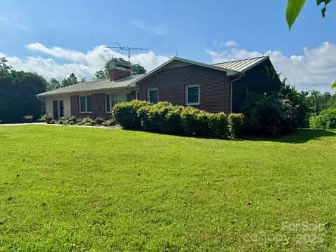 2852 Old Highway 60 Rd, Wilkesboro, NC 28697