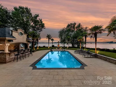 18201 Mainsail Pointe Dr, Cornelius, NC 28031 photo 8