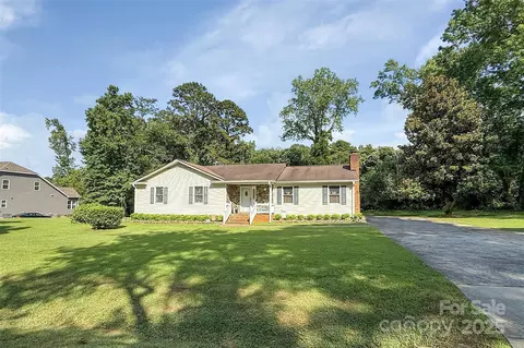 218 Wright St, Gastonia, NC 28056