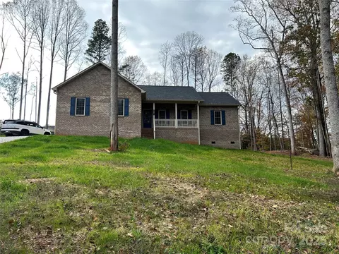 1031 Long Dr, Newton, NC 28658