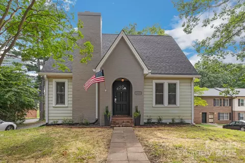 1421 12th Street Nw Dr NW, Hickory, NC 28601