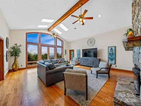 Living - 514 Lab Mountain Trl, Clyde, NC 28721 photo 2 of 3