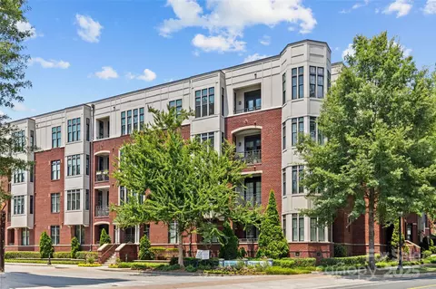 2810 Selwyn 429 Ave #429, Charlotte, NC 28209