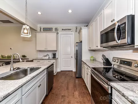 Kitchen - 618 Deese Rd, Monroe, NC 28110 photo 4 of 4