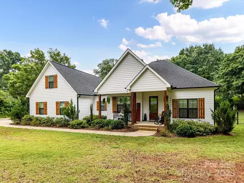 Exterior - 618 Deese Rd, Monroe, NC 28110 photo 3 of 14