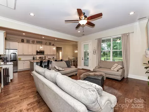 Living - 618 Deese Rd, Monroe, NC 28110 photo 4 of 4