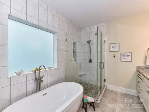 Bath - 618 Deese Rd, Monroe, NC 28110 photo 3 of 6