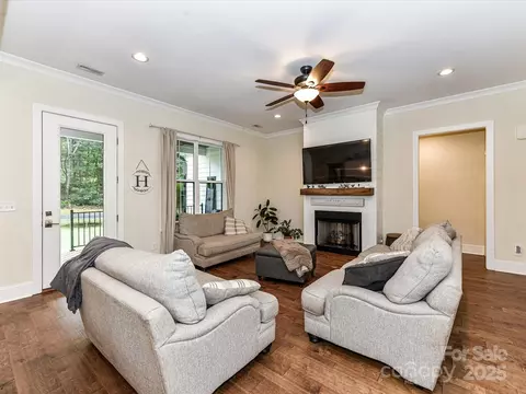 Living - 618 Deese Rd, Monroe, NC 28110 photo 1 of 4