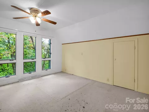 Bedroom - 421 Chickadee Ln, Brevard, NC 28712 photo 4 of 5