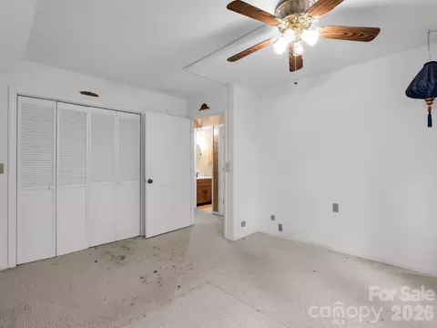 Bedroom - 421 Chickadee Ln, Brevard, NC 28712 photo 5 of 5