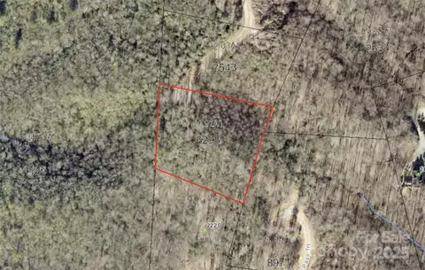 000 Indian Ridge 9 Trl #9, Hendersonville, NC 28739