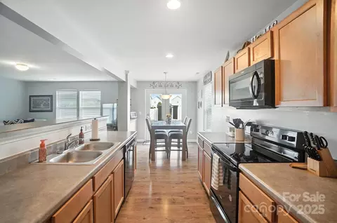 Entry Way - 3832 Tersk Dr, Midland, NC 28107 photo 3 of 3