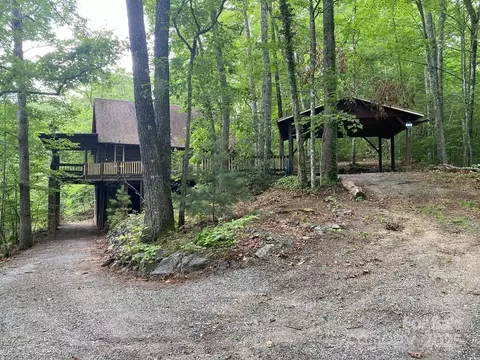 268 Poor Boy Ln, Whittier, NC 28789