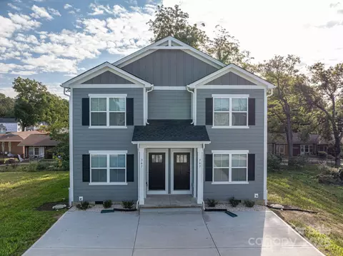 361 S Center St, Hickory, NC 28602