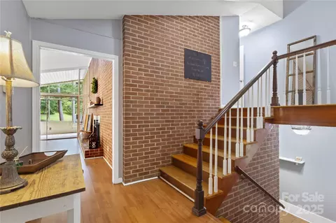 485 Summit Dr, Lockhart, SC 29364