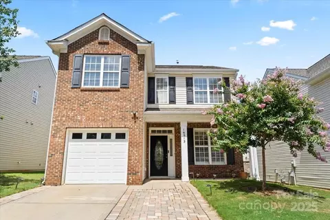 16513 Kettlewell Ln, Charlotte, NC 28277