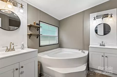 143 Diamond Cv Nebo NC 28761 - 4279762 0 ERIYiI P.webp