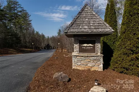 285 High Trail 48-11 Dr #48-11, Nebo, NC 28761