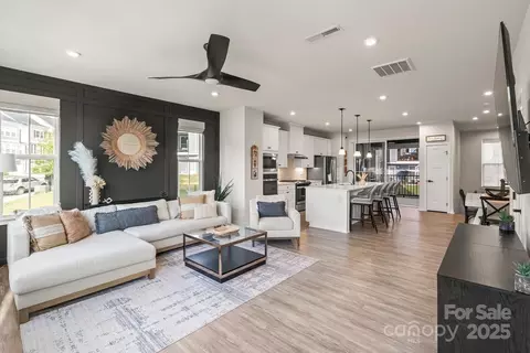 Living - 932 Portrush Ln, Tega Cay, SC 29708 photo 1 of 2