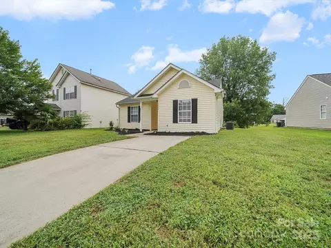 6420 Sunman Rd, Charlotte, NC 28216