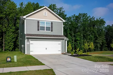 1565 Nia Rd, Charlotte, NC 28215